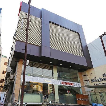 Oyo 6359 Hotel Mezbaan Regency Rāipur 外观 照片