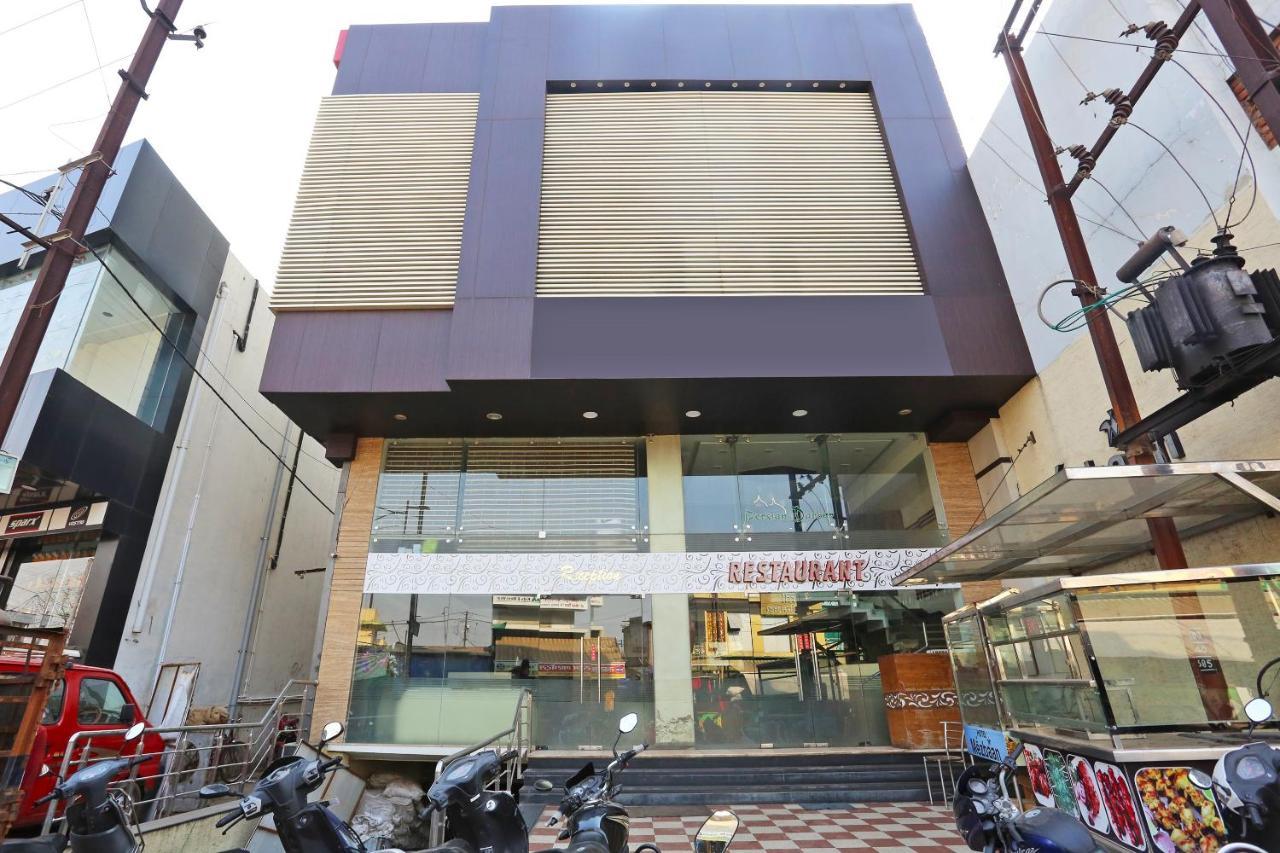 Oyo 6359 Hotel Mezbaan Regency Rāipur 外观 照片