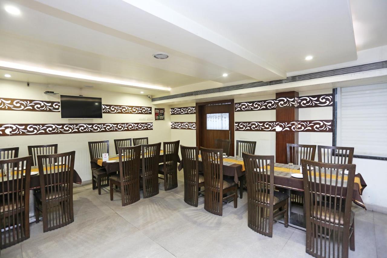 Oyo 6359 Hotel Mezbaan Regency Rāipur 外观 照片