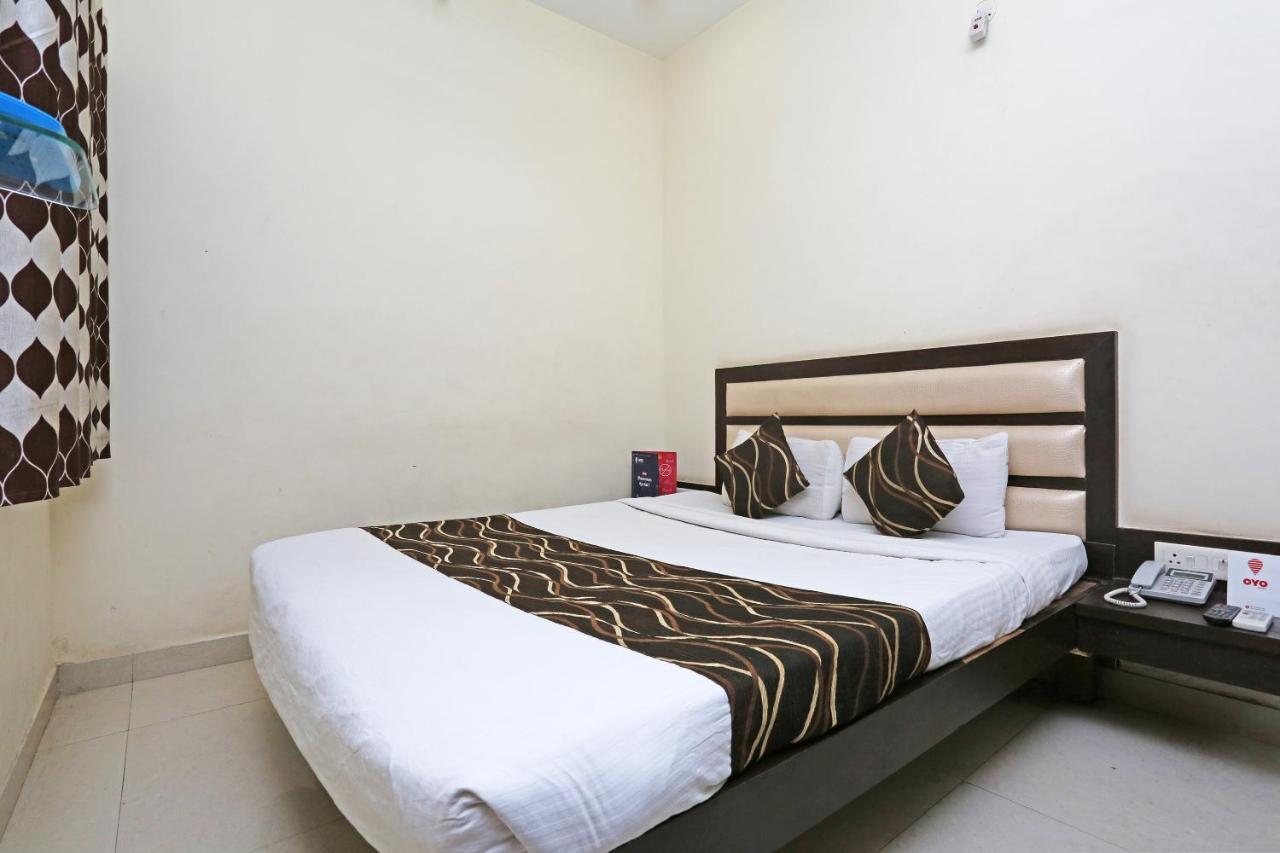 Oyo 6359 Hotel Mezbaan Regency Rāipur 外观 照片
